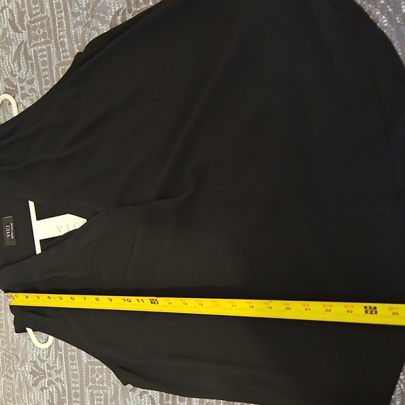 NWT Vici Black Sleeveless Blouse - Picture 10 of 11